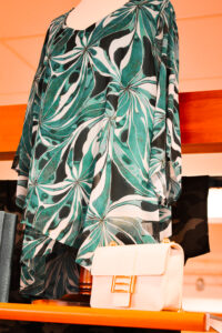 donna taglie forti verde floerale borsa